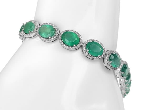 Featured jewelry — emerald halo bracelet